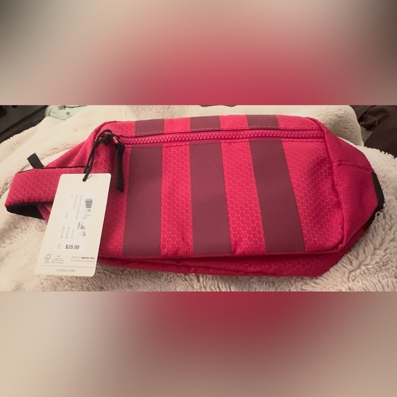 ADIDAS Team Toiletry Dopp Travel Bag - Bold Pink NWT - Picture 4 of 7